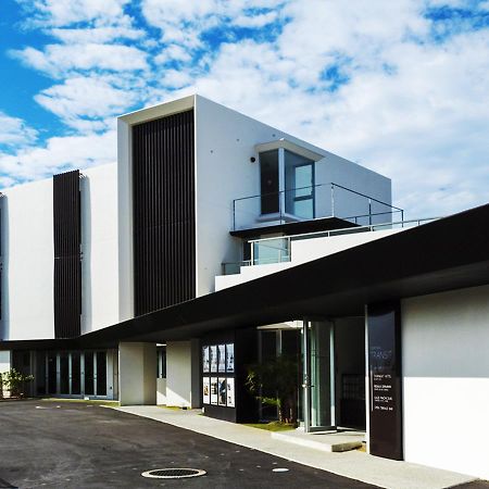 Transit Overnight Hotel 요미탄 외부 사진