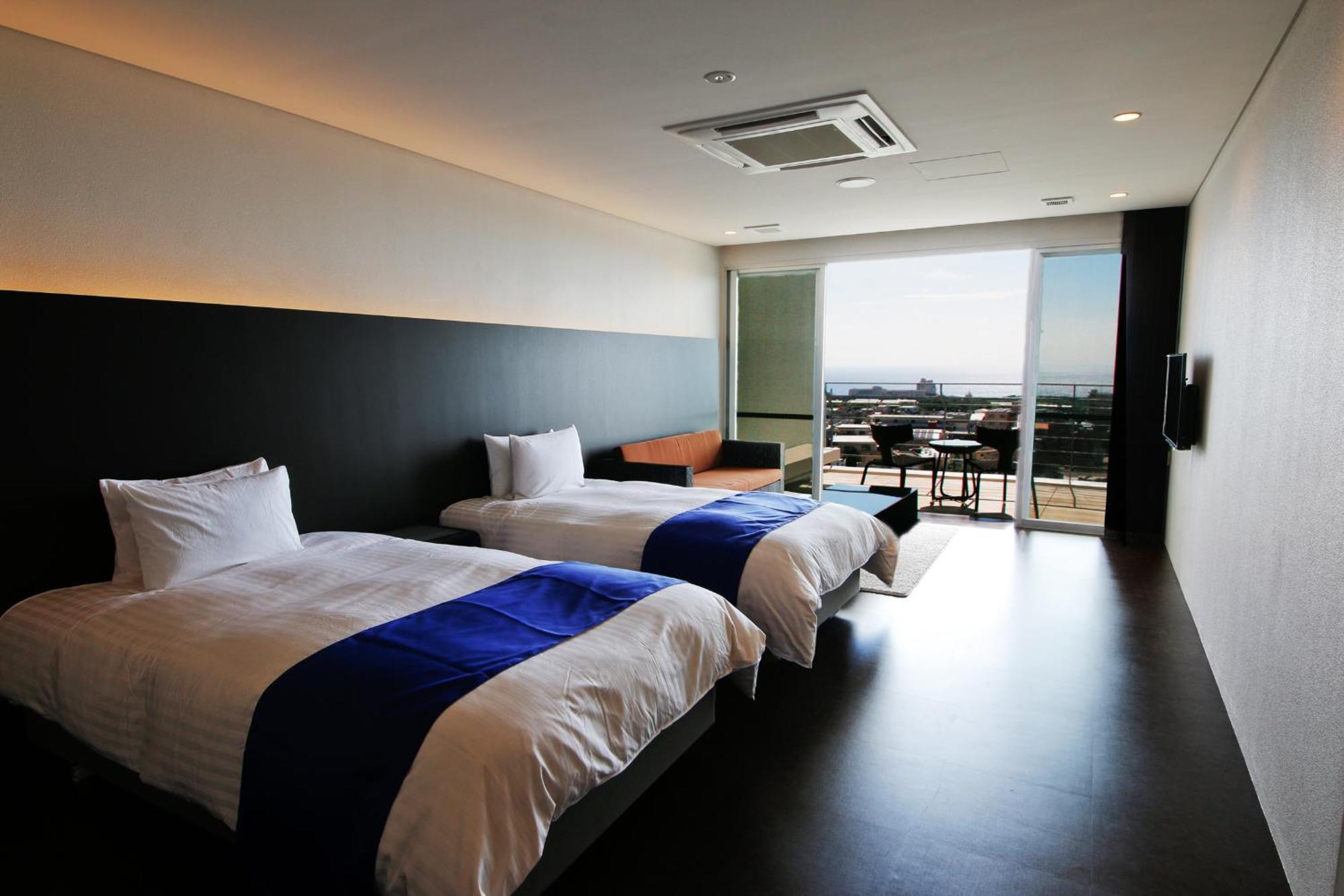 Transit Overnight Hotel 요미탄 외부 사진